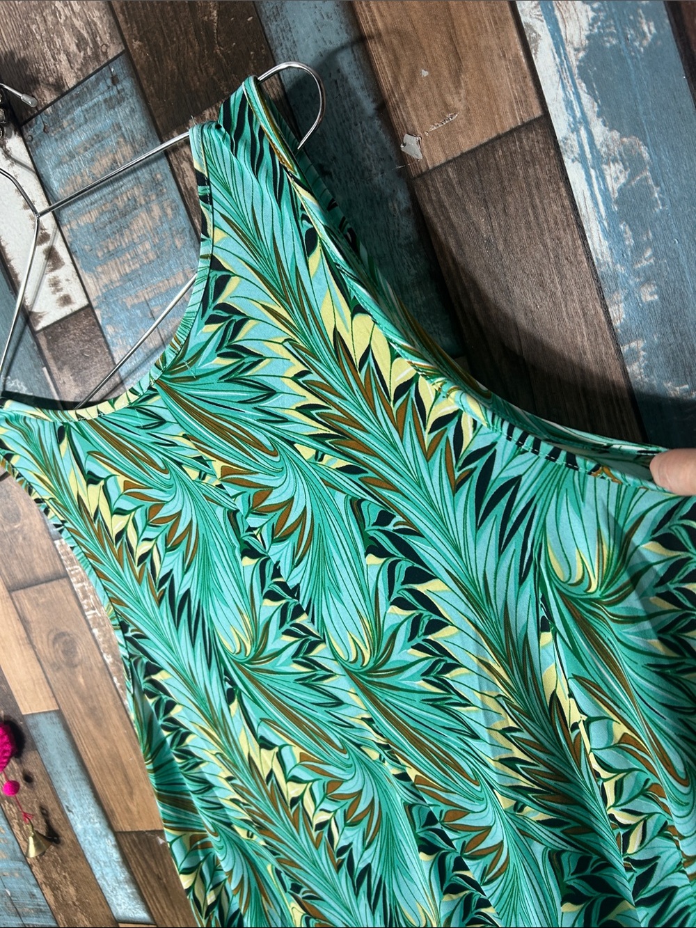 Teal Palm-Print Sleeveless Midi Dress - Picture 14 of 16